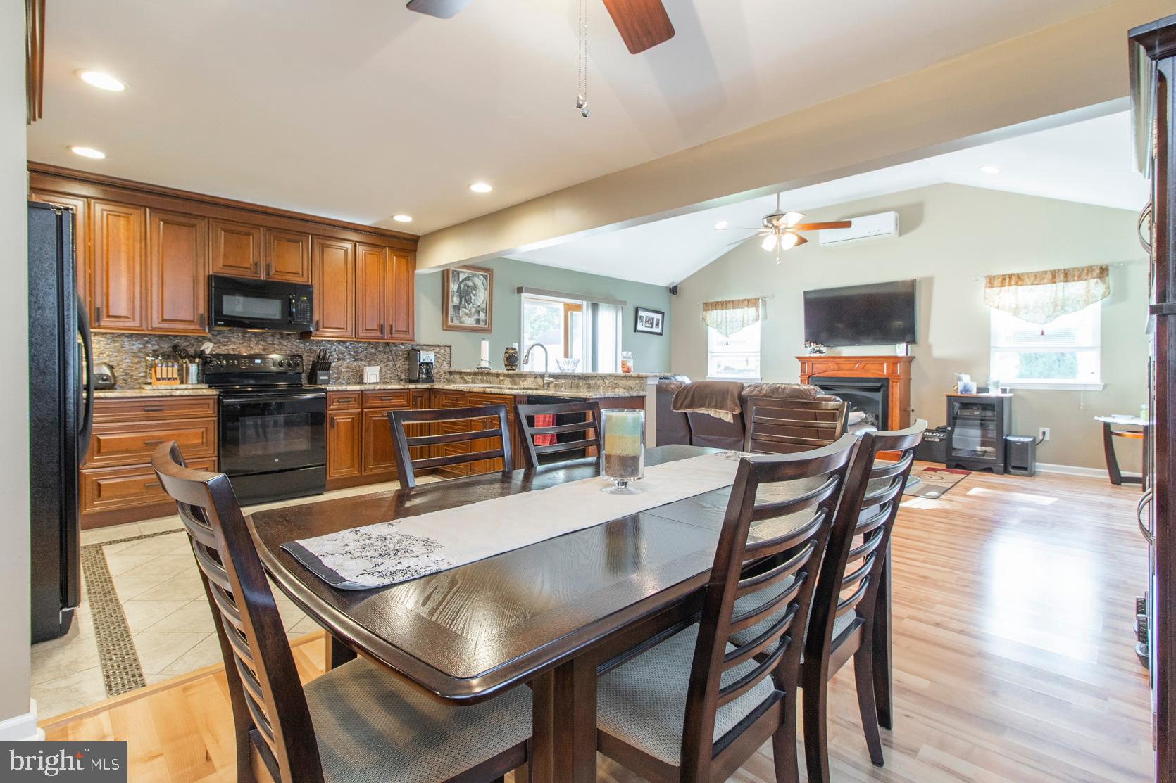 474 Wendy Road Southampton, PA 18966 - Photo 9 of 38 Gallery Image 9