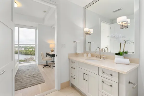 $2,950,000 | 98 San Jacinto Boulevard, Unit 1109, Austin, TX 78701