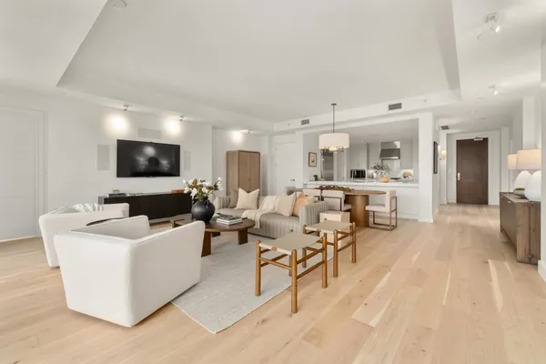 $2,950,000 | 98 San Jacinto Boulevard, Unit 1109, Austin, TX 78701