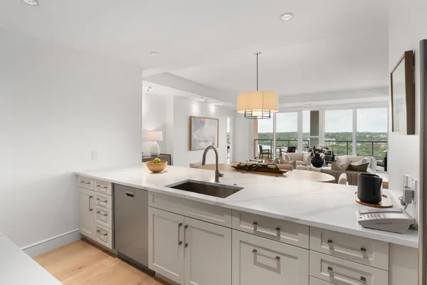 $2,950,000 | 98 San Jacinto Boulevard, Unit 1109, Austin, TX 78701