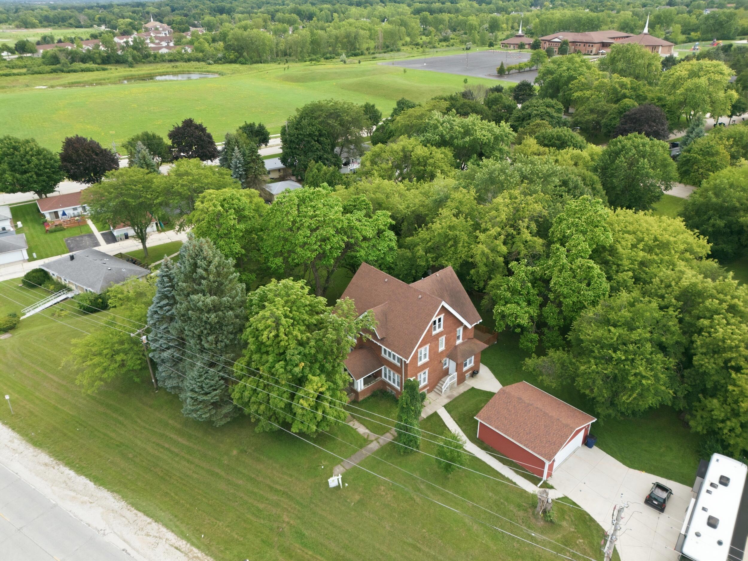 8051 North Granville Road Milwaukee, WI 53224 - Photo 78 of 105 6_8051ngranville_013