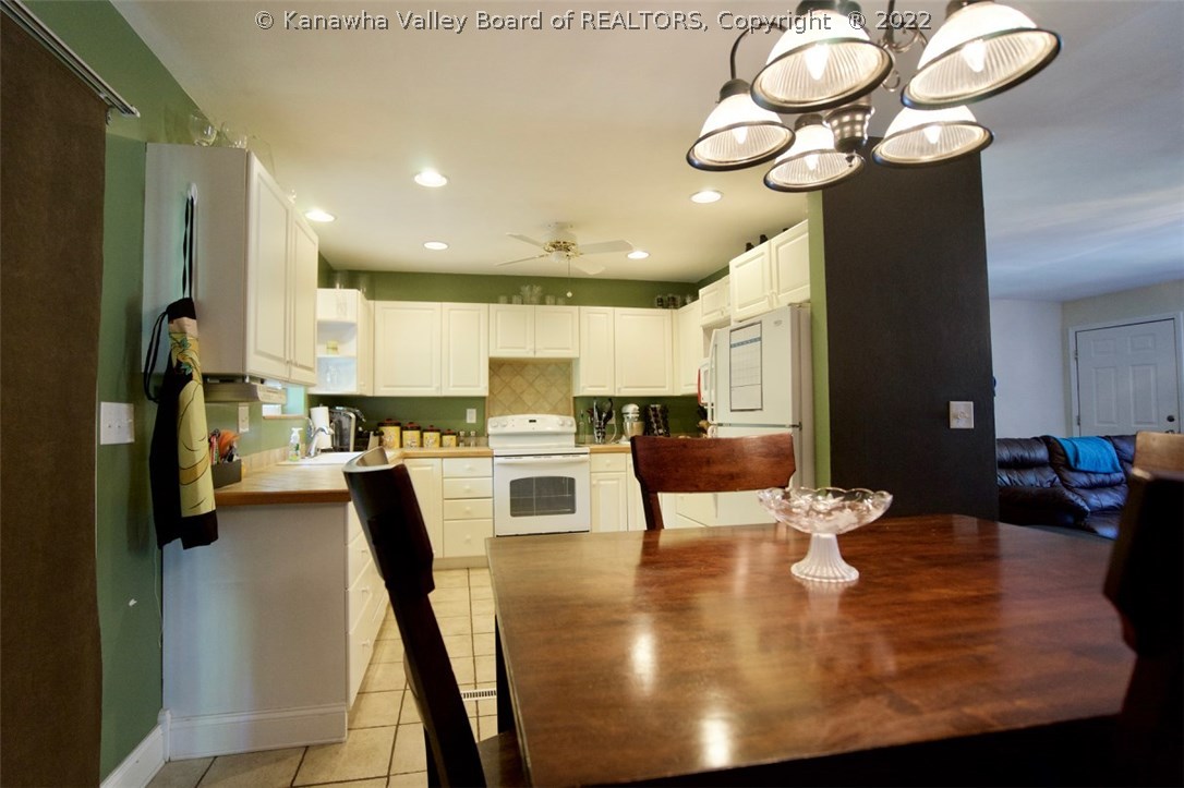 504 Spotswood Road Charleston, WV 25303 - Photo 12 of 30 Gallery Image 12