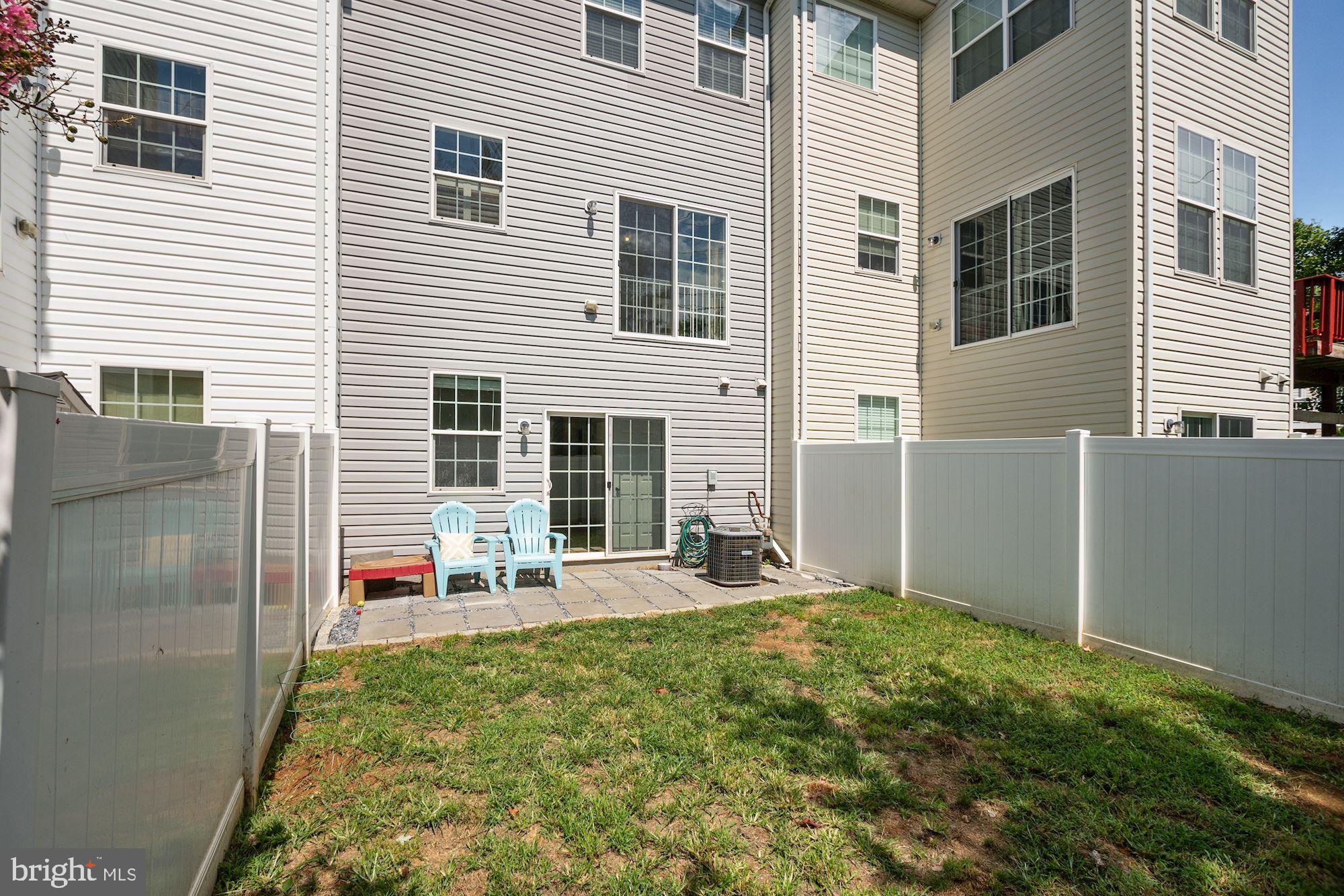 679 Tivoli Road Frederick, MD 21703 - Photo 2 of 29