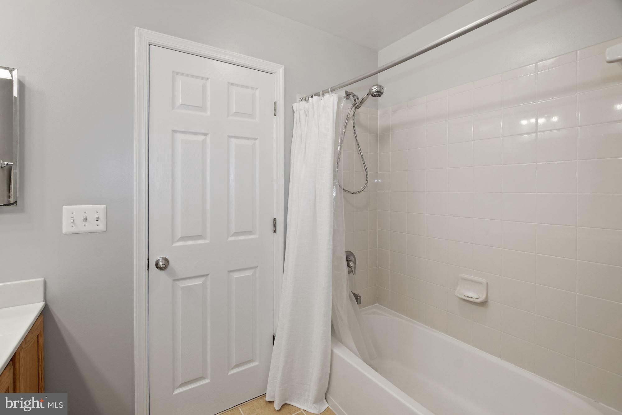 679 Tivoli Road Frederick, MD 21703 - Photo 3 of 29