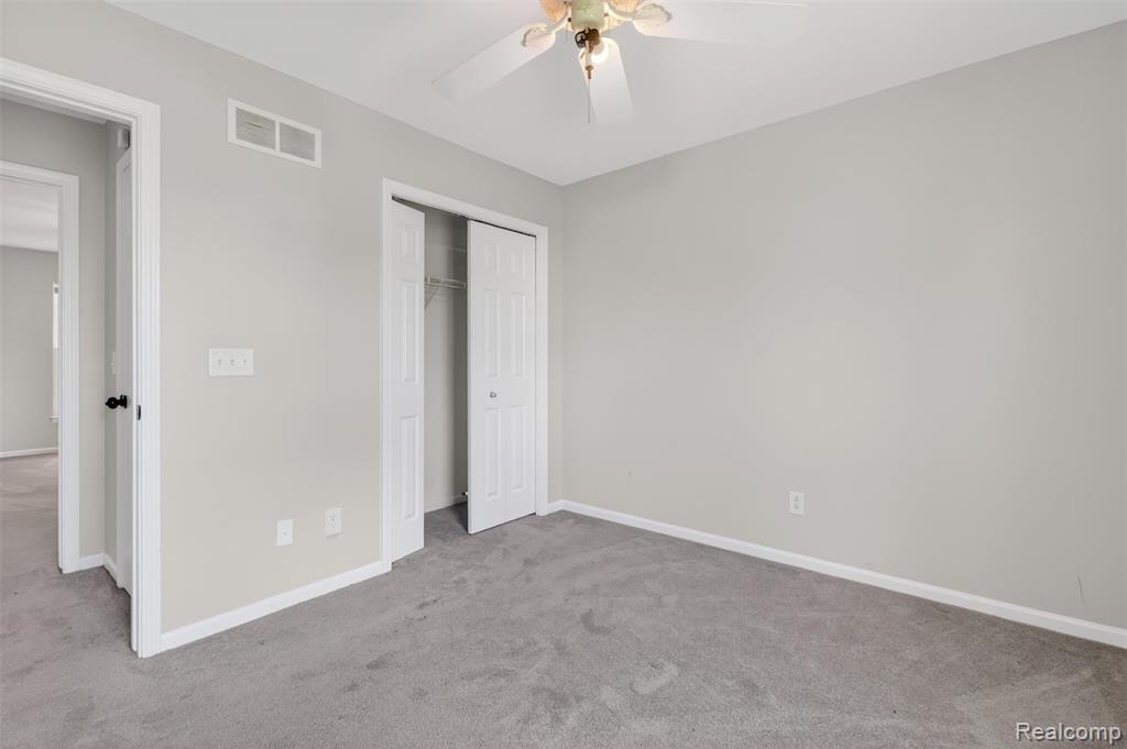 4642 Pond Run Canton, MI 48188 - Photo 35 of 49