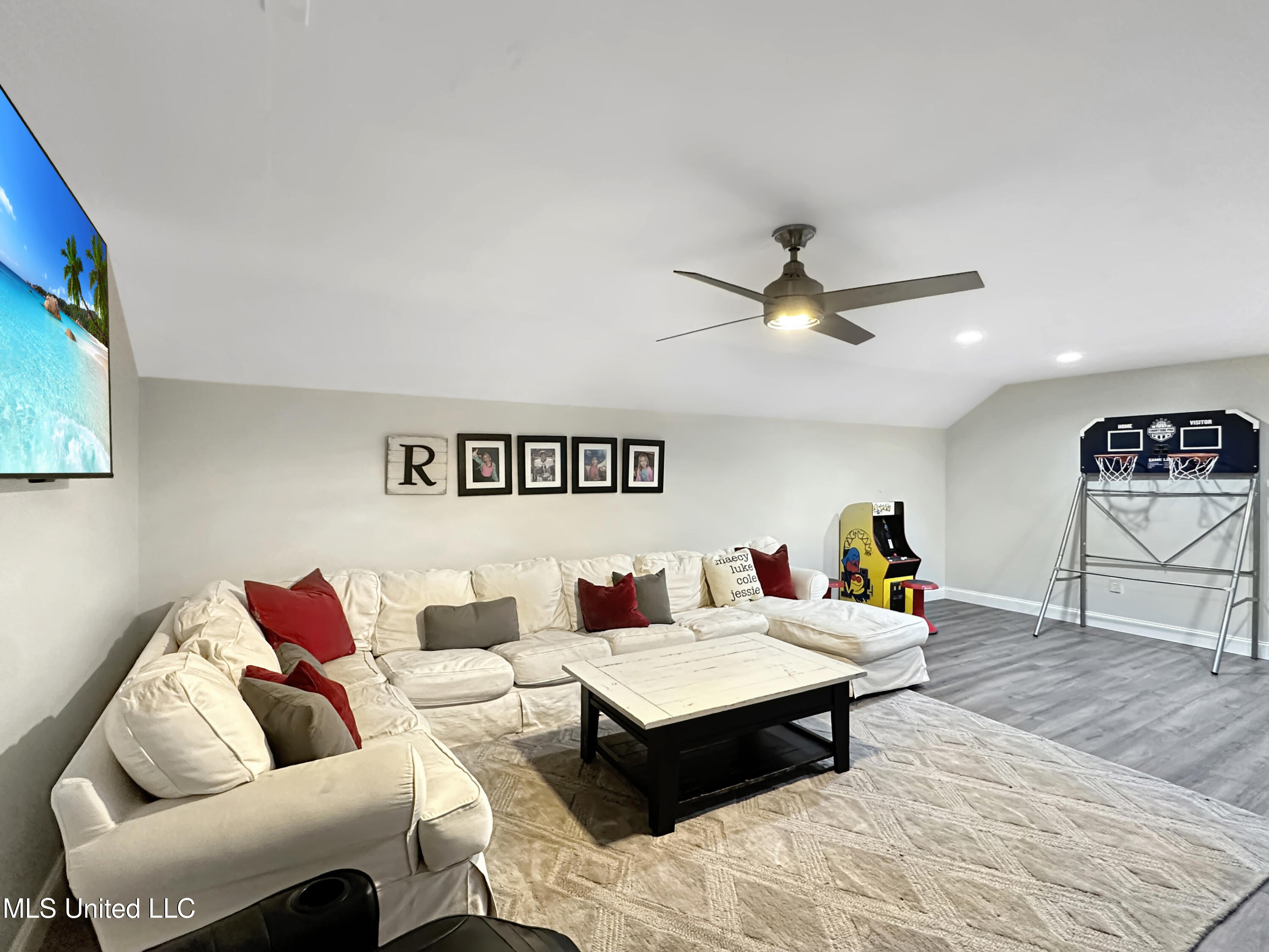 1459 Monterey Road Florence, MS 39073 - Photo 27 of 50 f6738253e6ecb25f1ab71e6d08af71a1df619075