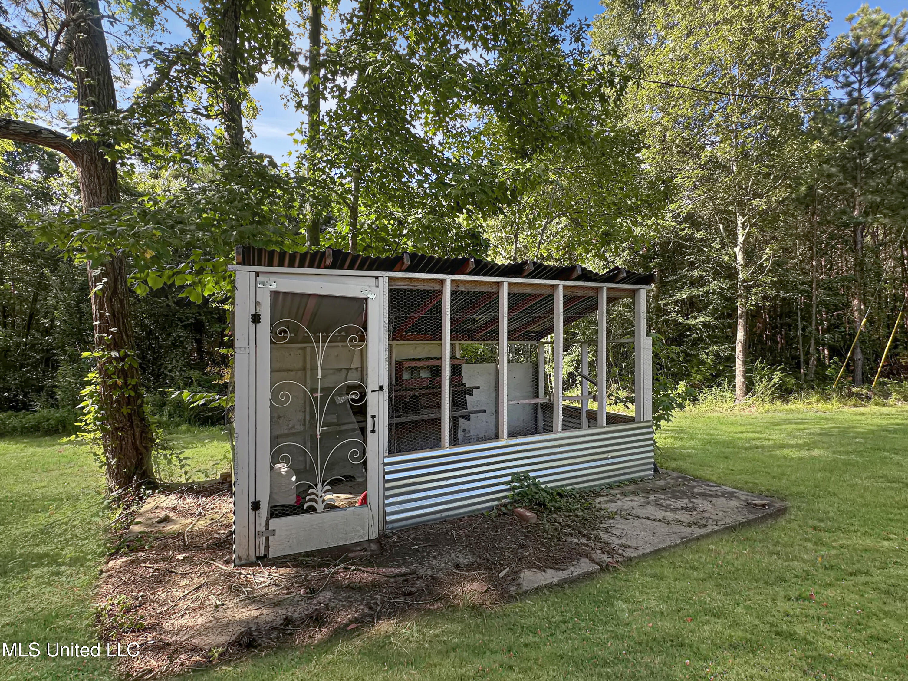 1459 Monterey Road Florence, MS 39073 - Photo 36 of 50 7acbb289fed927507f9d7af0c5699638c5a46c33