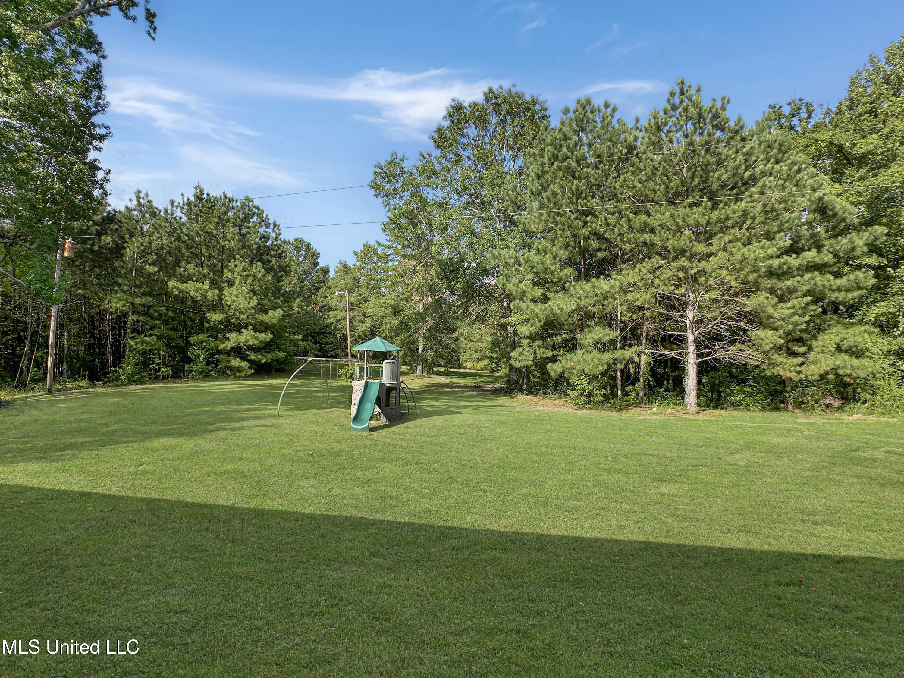 1459 Monterey Road Florence, MS 39073 - Photo 37 of 50 8f3b0a07f4c6f6e5c4186c01ce69e3f0d8cd25fb