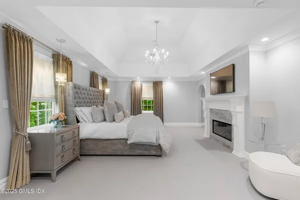 $8,250,000 | 34 Carrington Drive, Greenwich, CT 06831