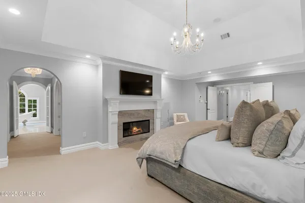 $8,250,000 | 34 Carrington Drive, Greenwich, CT 06831