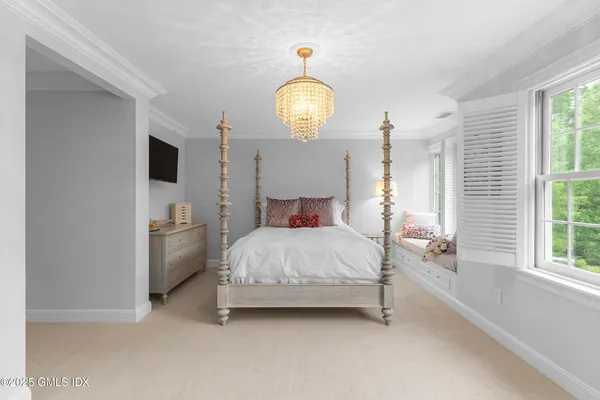 $8,250,000 | 34 Carrington Drive, Greenwich, CT 06831