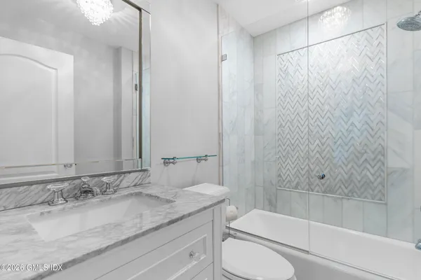 $8,250,000 | 34 Carrington Drive, Greenwich, CT 06831