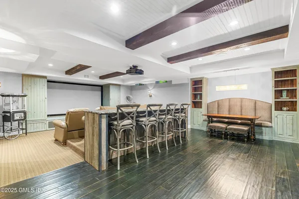 $8,250,000 | 34 Carrington Drive, Greenwich, CT 06831