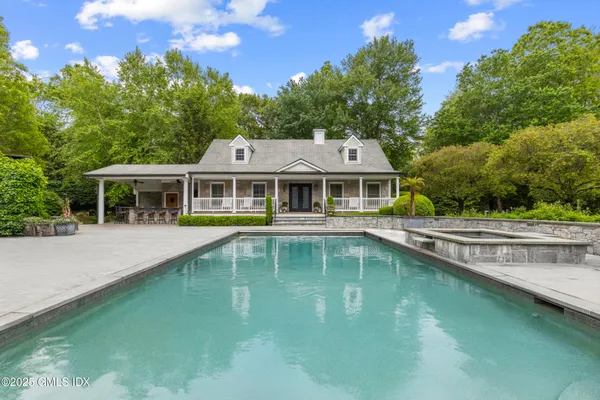 $8,250,000 | 34 Carrington Drive, Greenwich, CT 06831