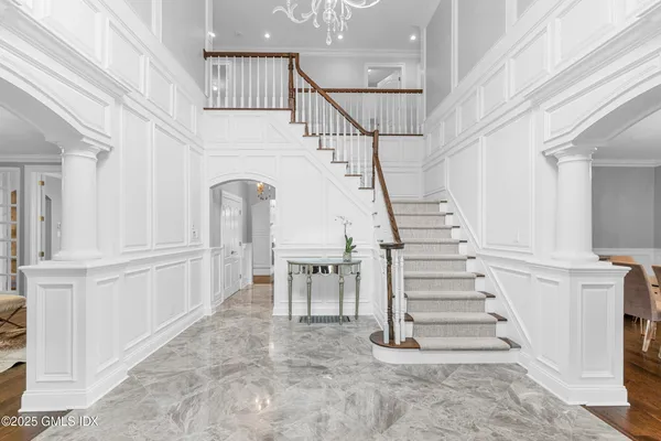 $8,250,000 | 34 Carrington Drive, Greenwich, CT 06831