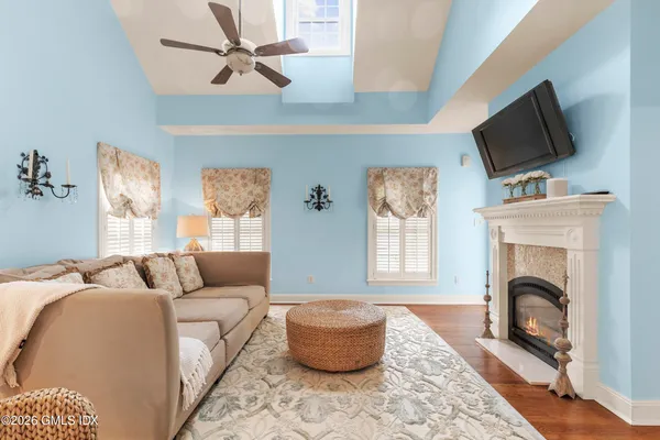 $8,250,000 | 34 Carrington Drive, Greenwich, CT 06831