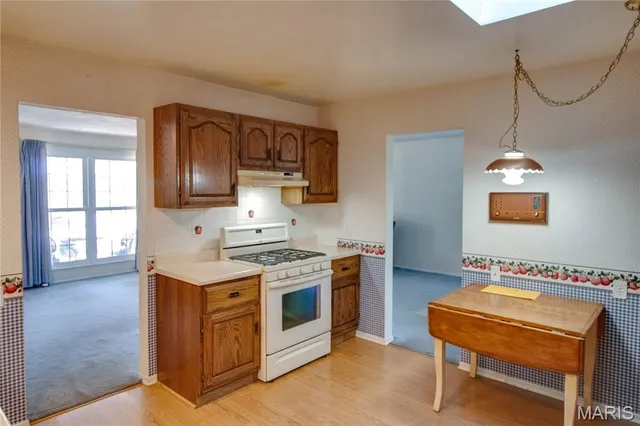 $219,000 | 1012 Richard Drive, Godfrey, IL 62035