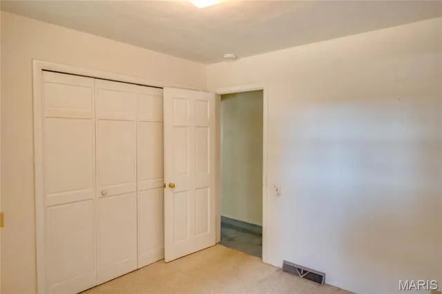 $219,000 | 1012 Richard Drive, Godfrey, IL 62035