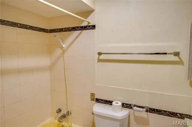 $219,000 | 1012 Richard Drive, Godfrey, IL 62035