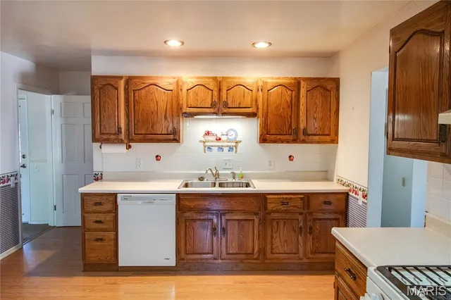 $219,000 | 1012 Richard Drive, Godfrey, IL 62035