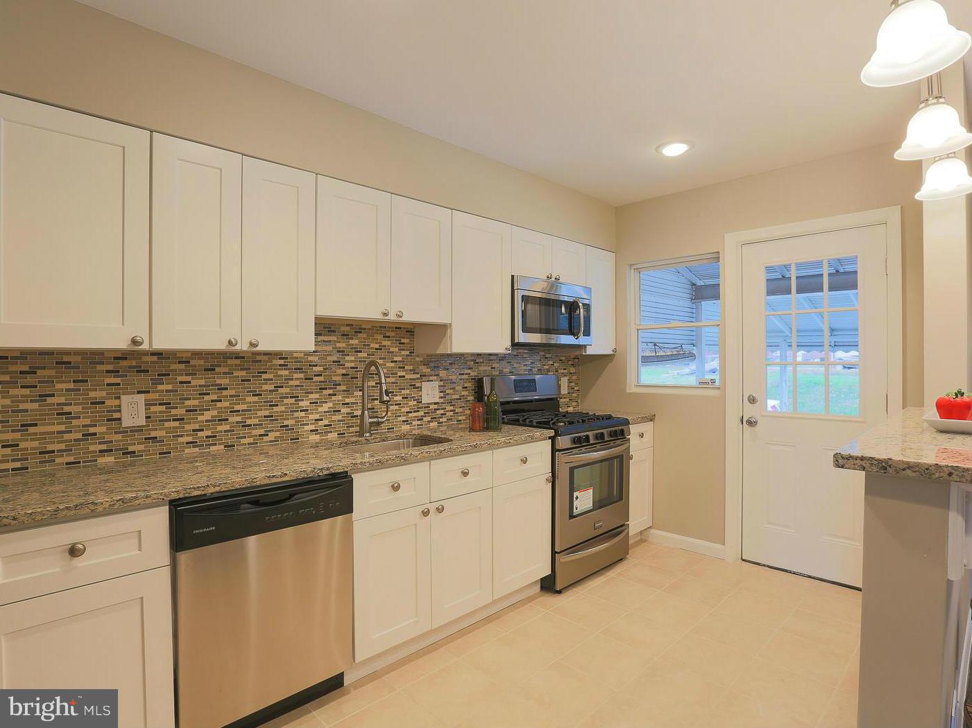 1412 East Cold Spring Lane Baltimore, MD 21239 - Photo 11 of 30 Kitchen