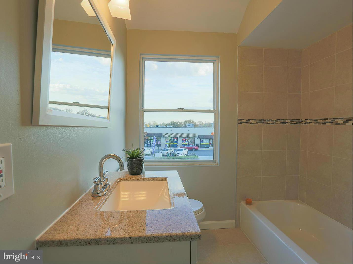 1412 East Cold Spring Lane Baltimore, MD 21239 - Photo 23 of 30 Bath