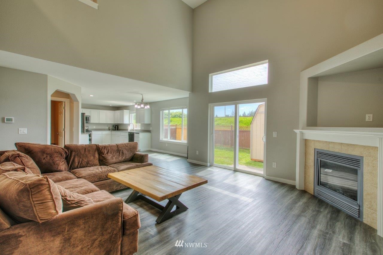 7249 Radius Loop Southeast Lacey, WA 98513 - Photo 4 of 23 Gallery Image 4