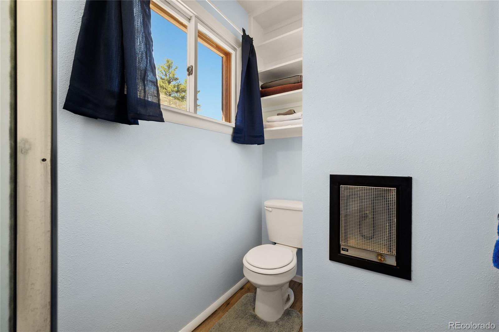 2925 M Path Cotopaxi, CO 81223 - Photo 33 of 50 a bathroom with a toilet and a shower