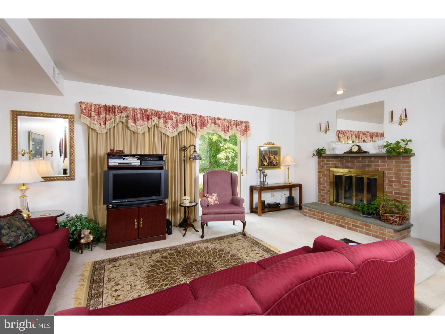 315 South Valley Forge Road, Unit 6 Devon, PA 19333 - Photo 4 of 25 Living Room