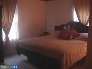 38 Hunting Ridge Road Newark, DE 19702 - Photo 1 of 5 Gallery Image 1