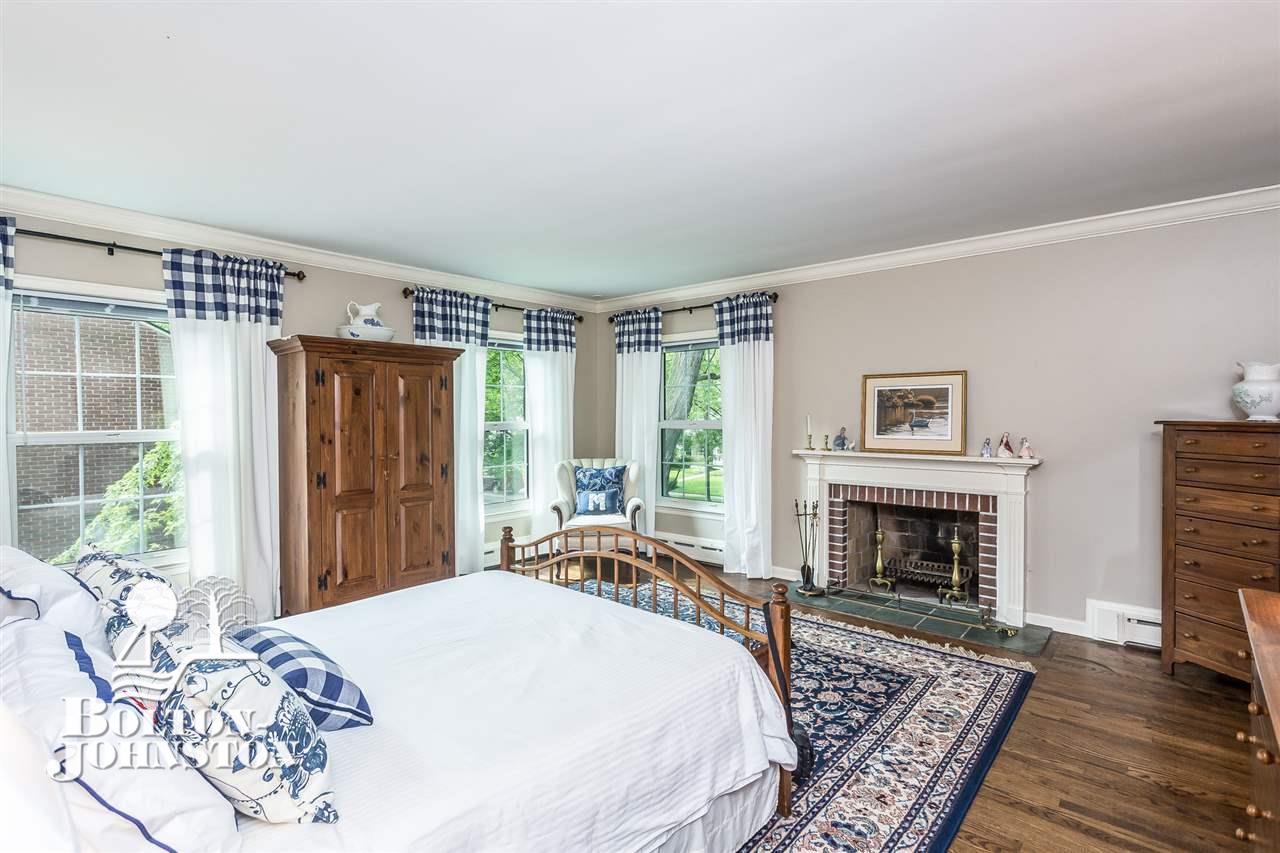 84 Merriweather Road Grosse Pointe, MI 48236 - Photo 35 of 57 31323022-34.JPG