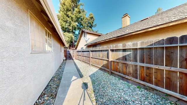 $699,999 | 3705 Vondel Circle, Modesto, CA 95356