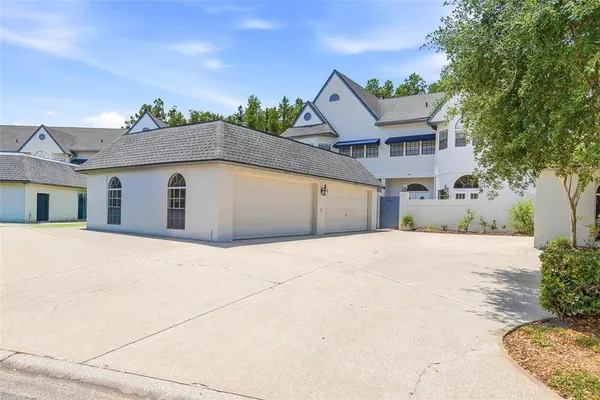 $549,000 | 18740 Wimbledon Circle, Lutz, FL 33558