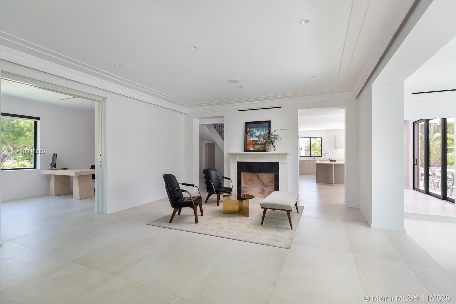 4301 Adams Avenue Miami Beach, FL 33140 - Photo 12 of 46