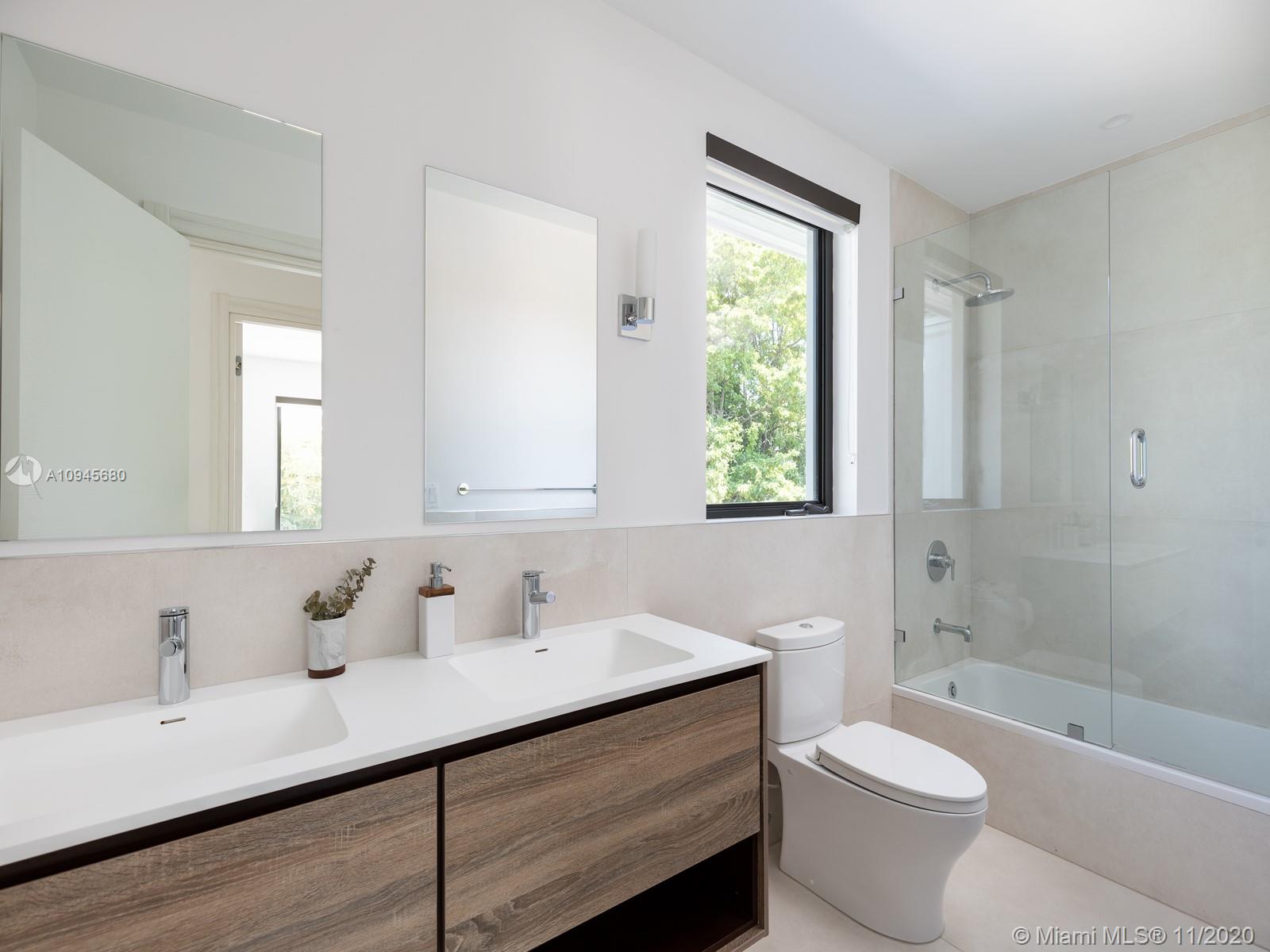 4301 Adams Avenue Miami Beach, FL 33140 - Photo 25 of 46