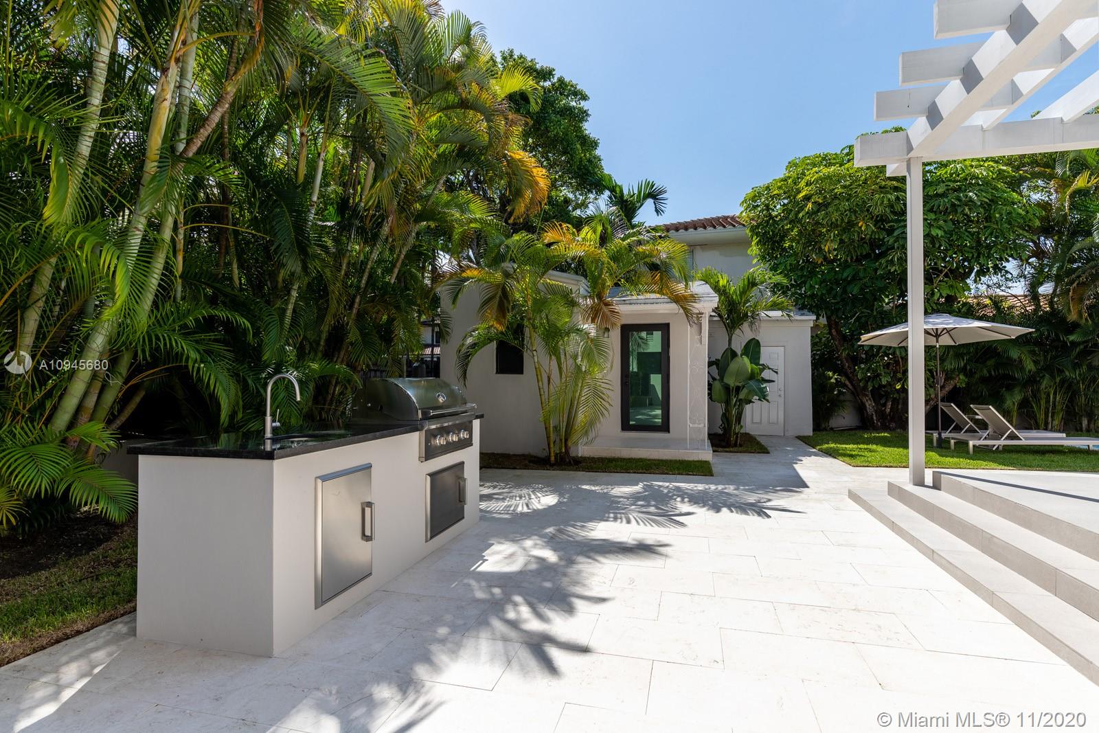 4301 Adams Avenue Miami Beach, FL 33140 - Photo 30 of 46