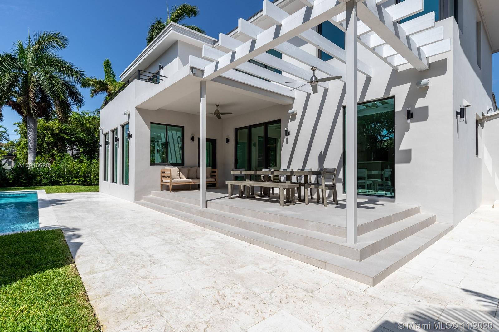 4301 Adams Avenue Miami Beach, FL 33140 - Photo 33 of 46