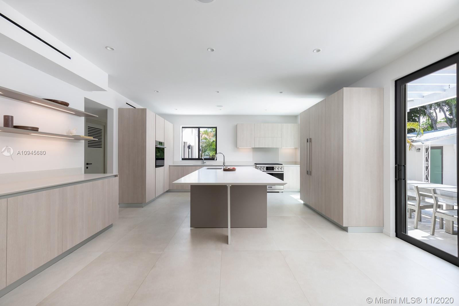 4301 Adams Avenue Miami Beach, FL 33140 - Photo 7 of 46