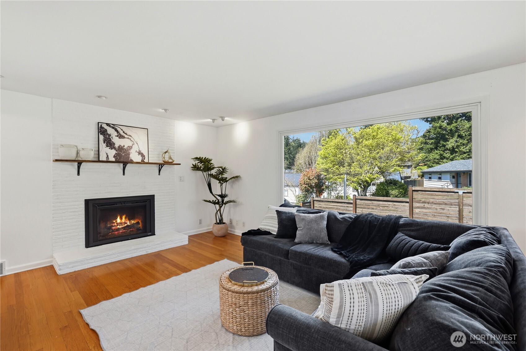 8605 46th Avenue Southwest Seattle, WA 98136 - Photo 2 of 39