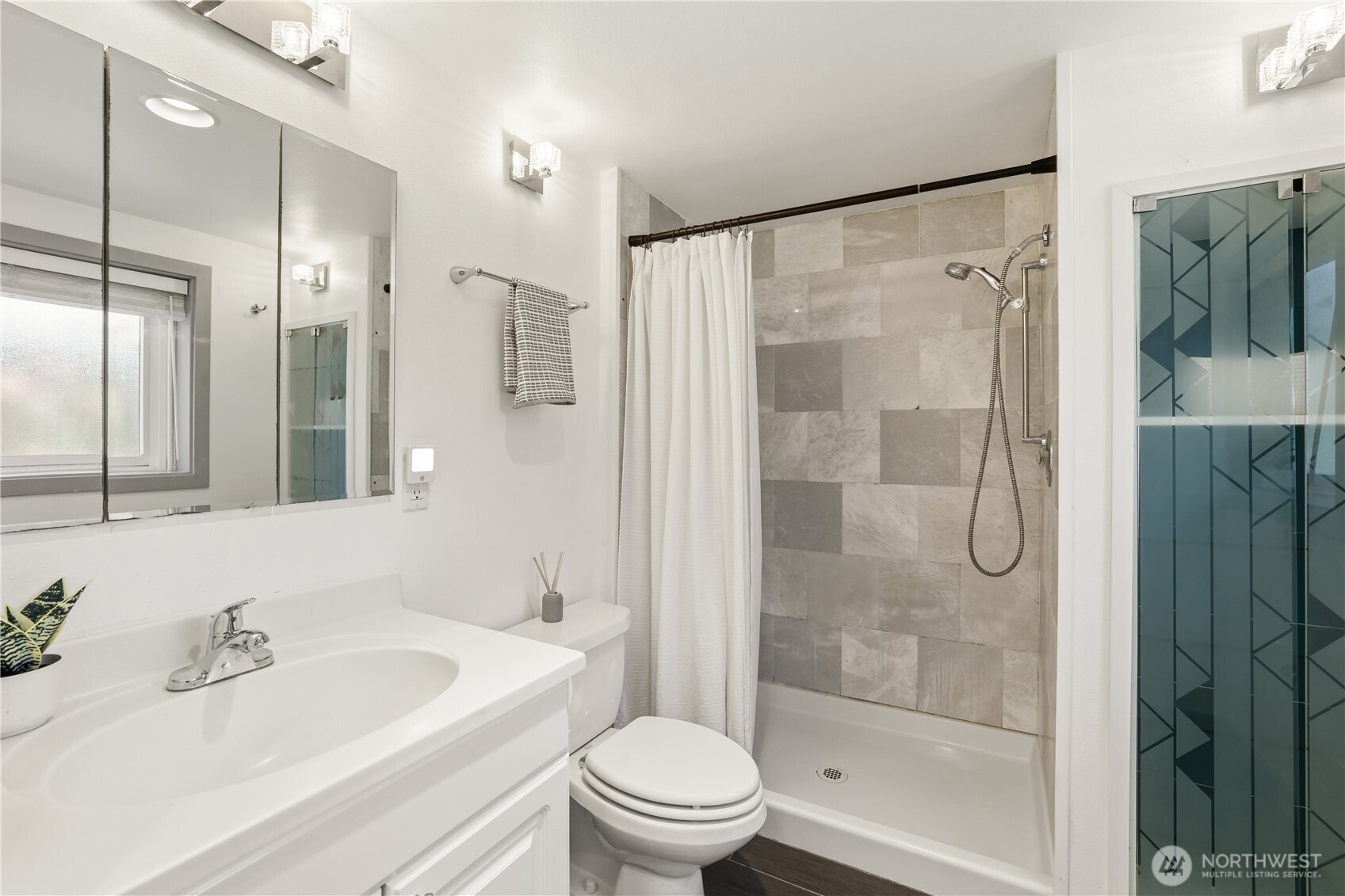 8605 46th Avenue Southwest Seattle, WA 98136 - Photo 26 of 39