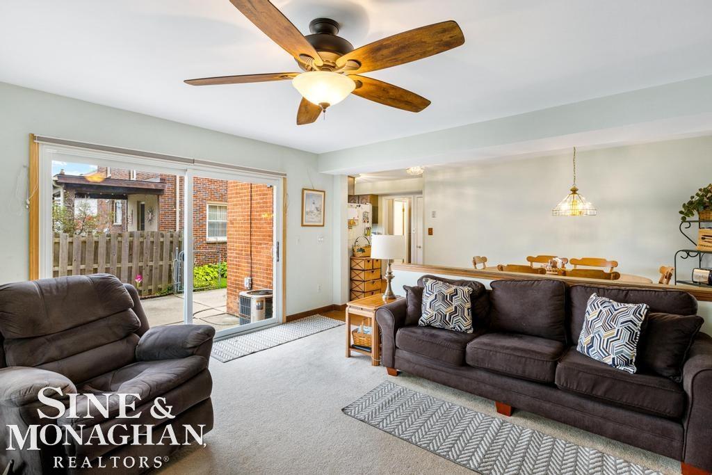1694 Newcastle Road Grosse Pointe Woods, MI 48236 - Photo 13 of 41