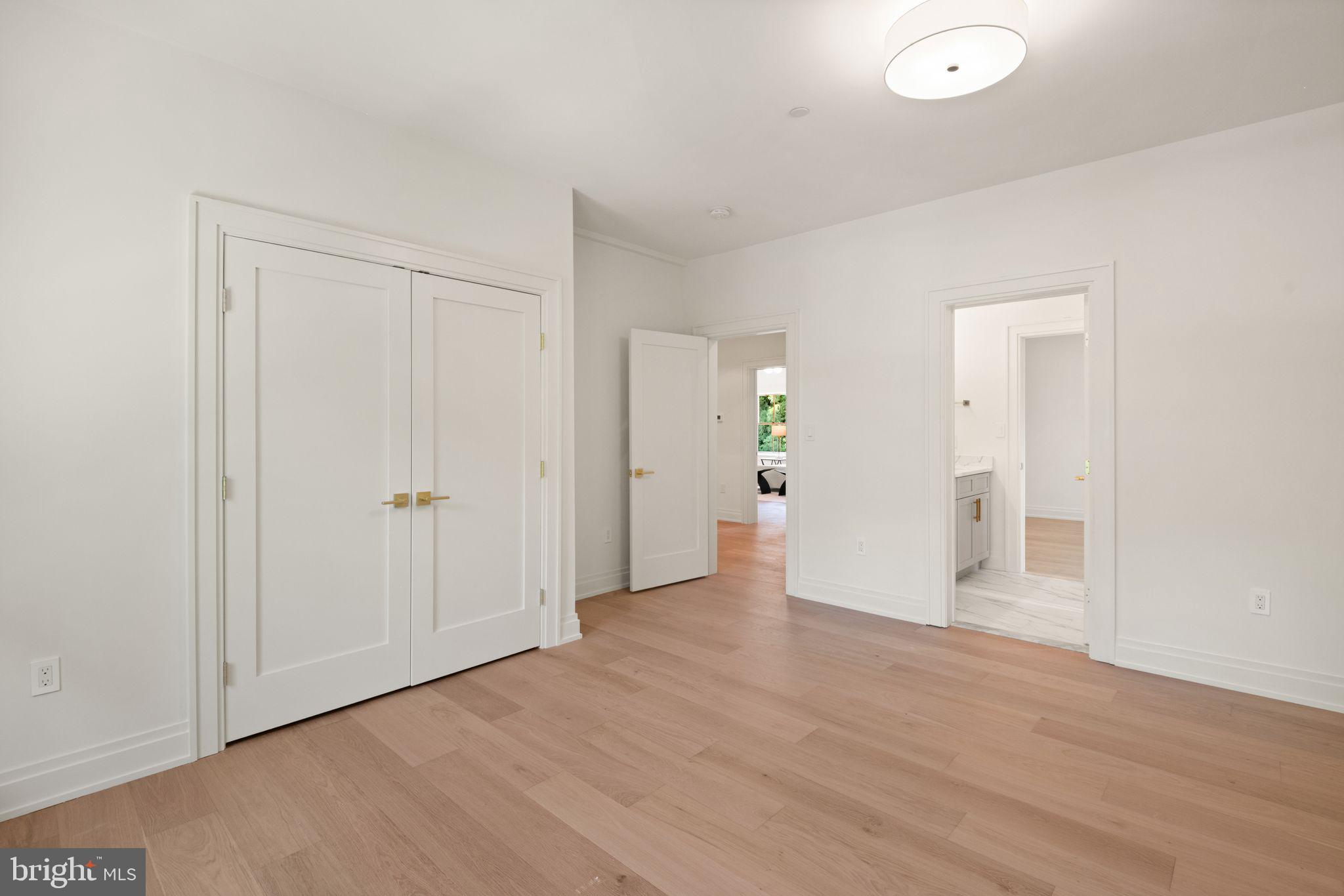 5022 Cathedral Avenue Northwest Washington, DC 20016 - Photo 32 of 50