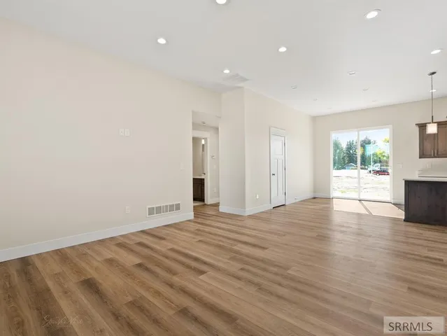 $410,000 | 402 Kelton Circle, Shelley, ID 83274