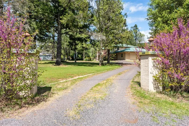 $820,000 | 3200 Rd J, Redwood Valley, CA 95470