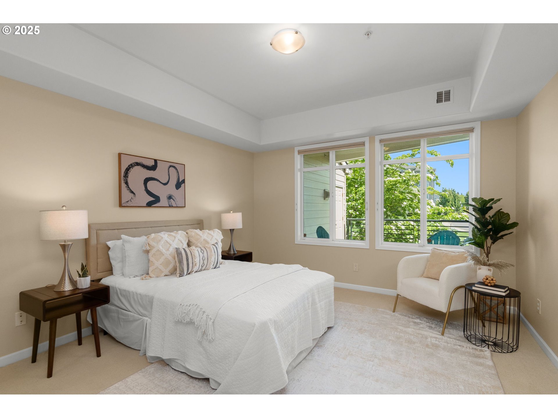 4873 Northwest Promenade Terrace, Unit 122 Portland, OR 97229 - Photo 15 of 38 Primary Bedroom