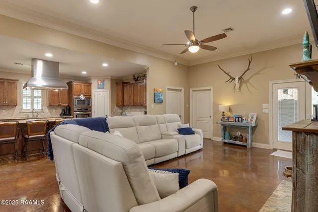 $350,000 | 512 Park Avenue, Abbeville, LA 70510