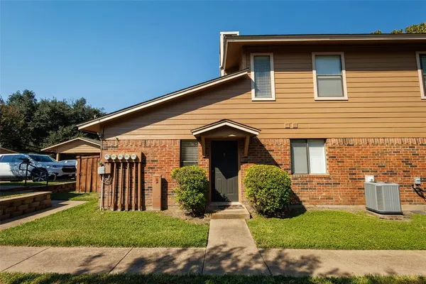 $192,000 | 5640 Cedar Creek Drive, Benbrook, TX 76109