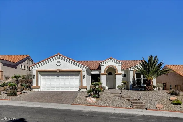 $699,000 | 10100 Folsom Drive, Las Vegas, NV 89134