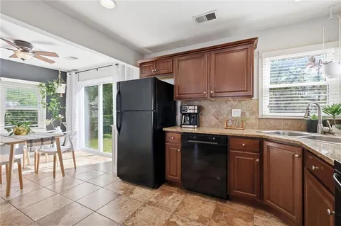 $289,000 | 8233 Woodward, Overland Park, KS 66204
