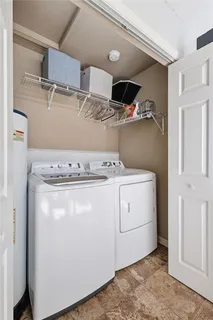 $289,000 | 8233 Woodward, Overland Park, KS 66204